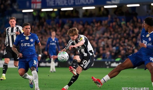 曼联中场新核浮现！卡塞米罗钦点同胞，红魔挖角纽卡斯尔双星