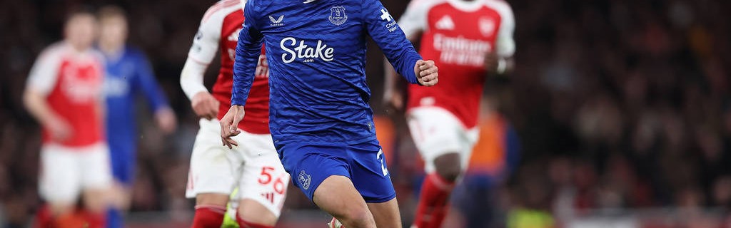 英超-约克雷斯破僵16岁道曼进球破纪录 阿森纳2-0埃弗顿